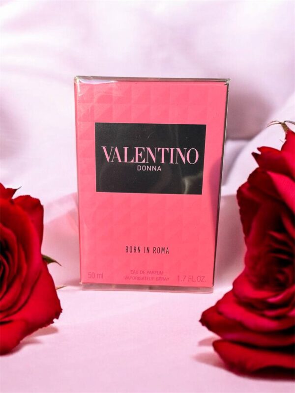 Valentino Born In Roma Perfume - Image 2